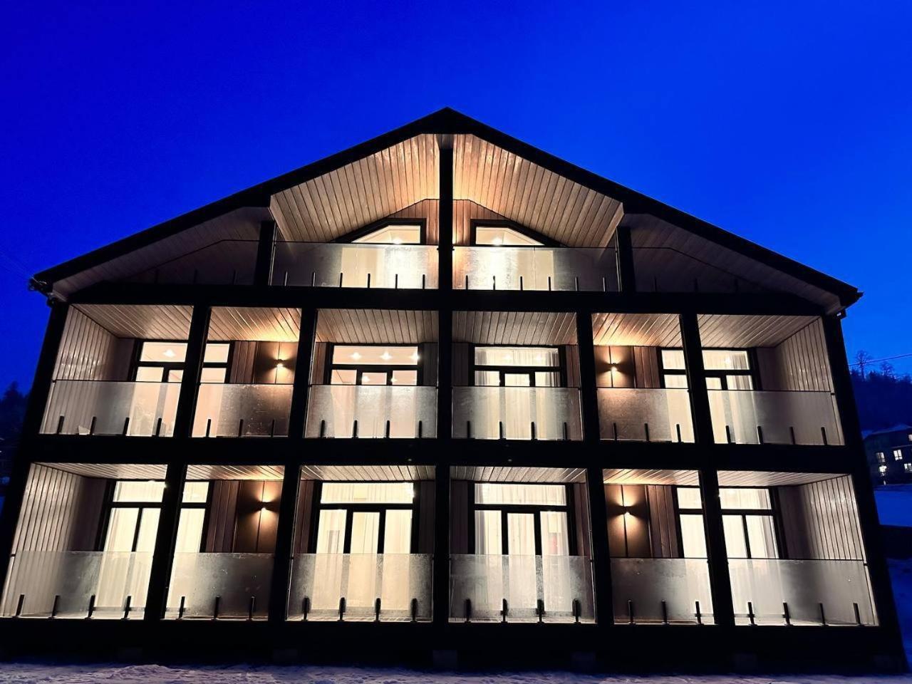 Park House Lägenhet Paljanyjtsja Exteriör bild