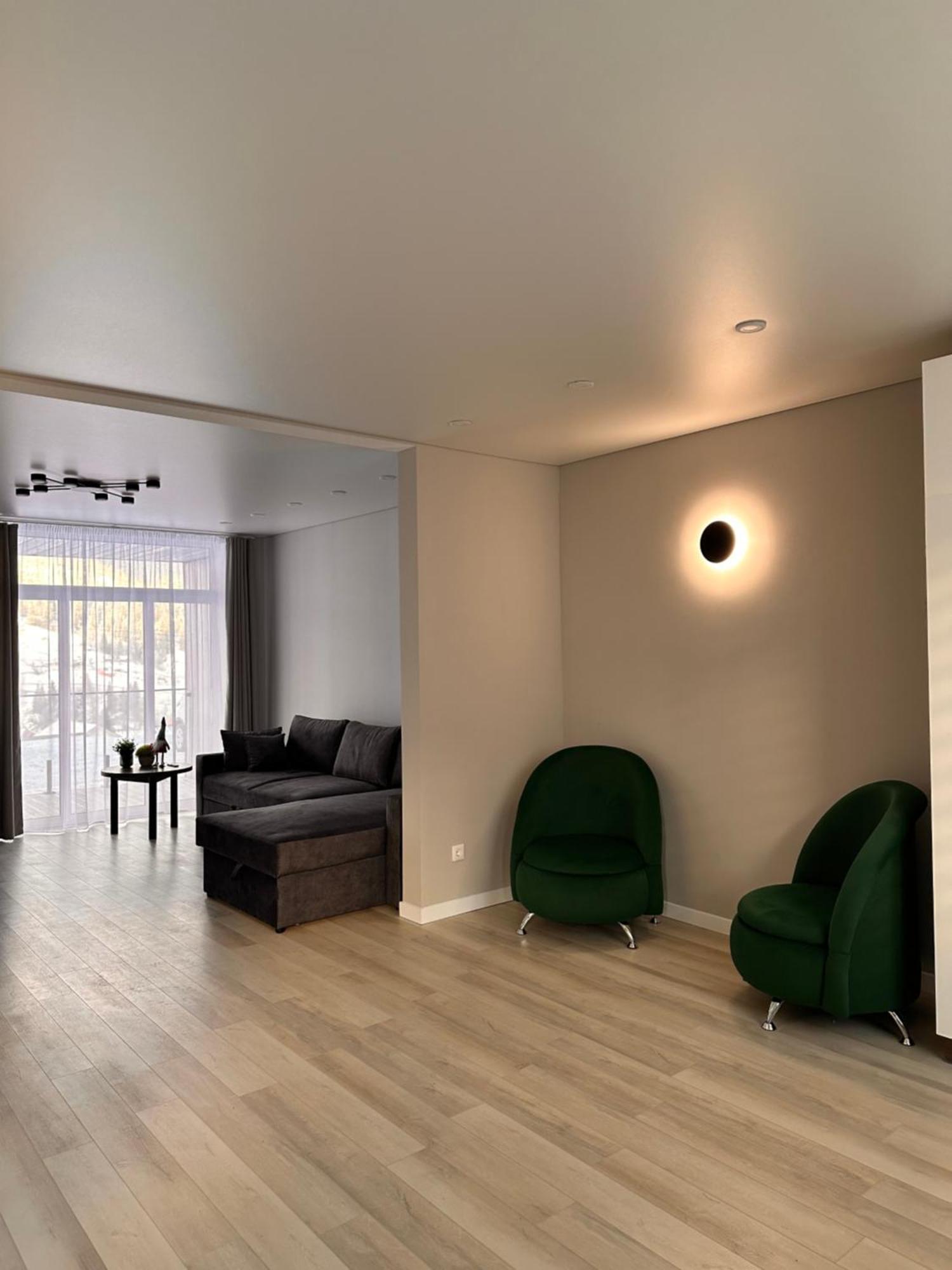 Park House Lägenhet Paljanyjtsja Exteriör bild