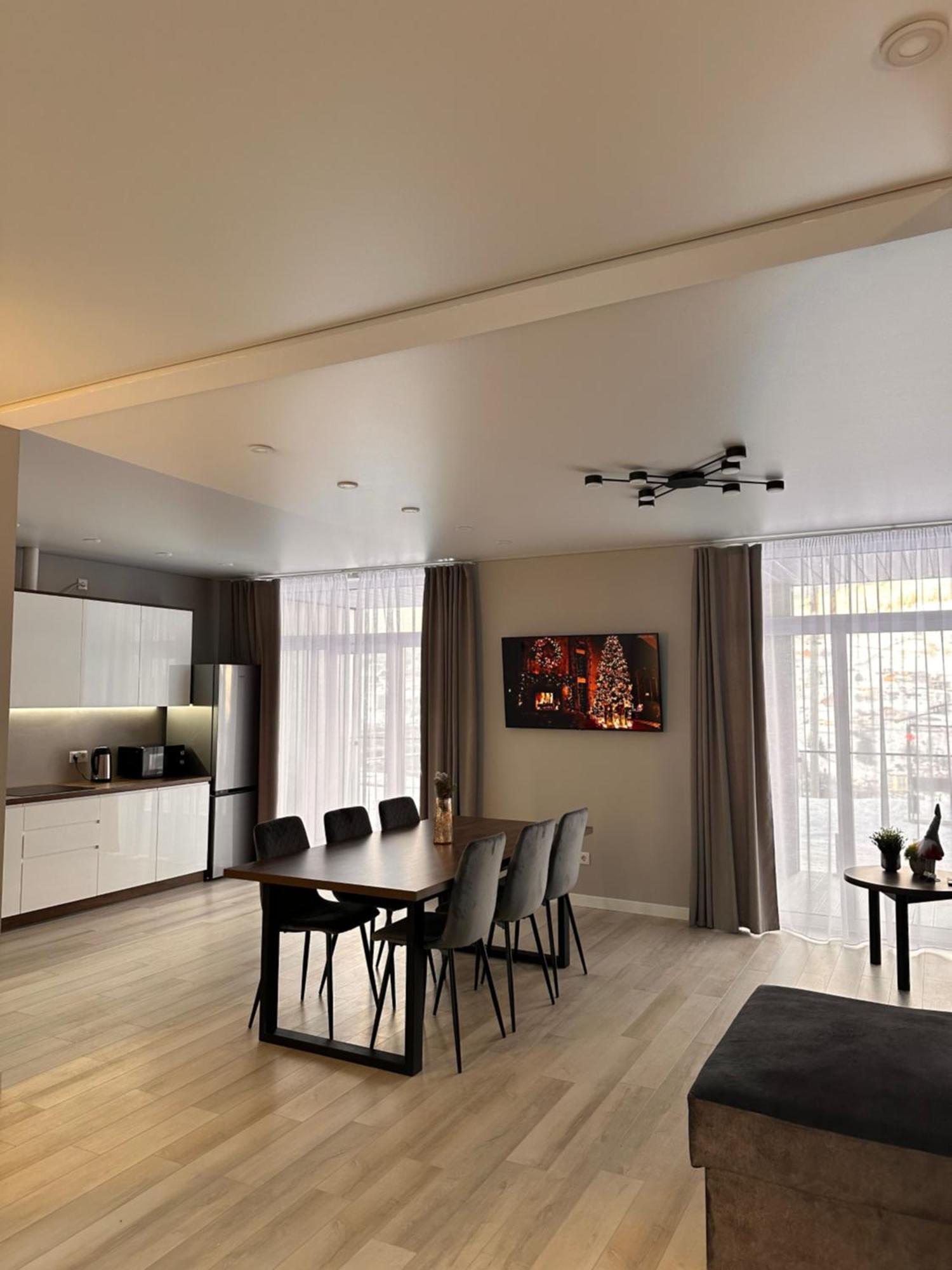 Park House Lägenhet Paljanyjtsja Exteriör bild